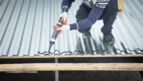 5 Best Roof Sealant Options For Leaks in 2024